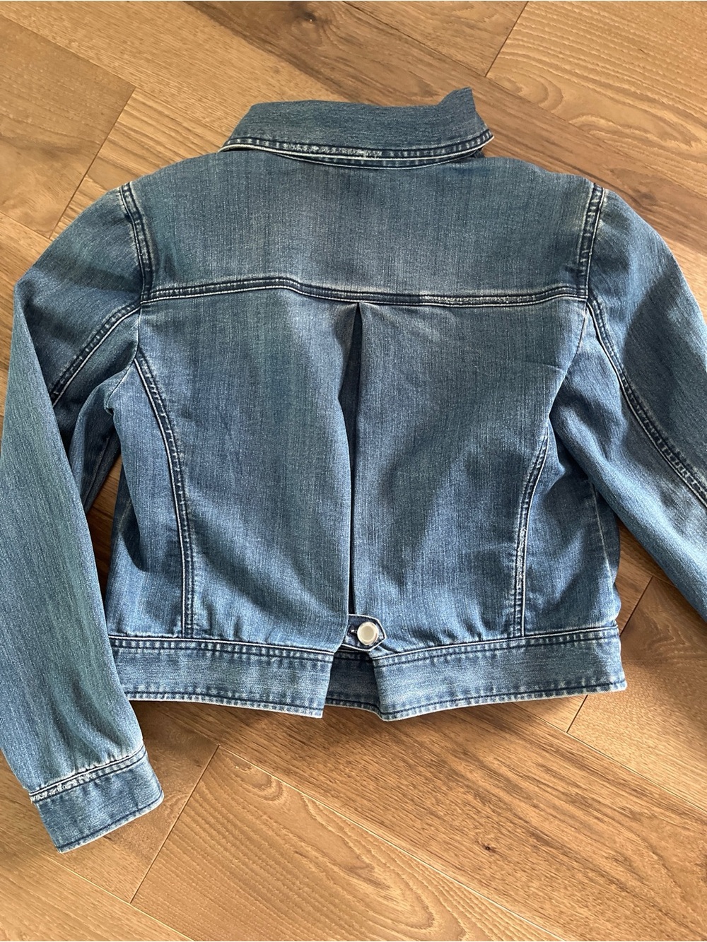 Chico's Medium Wash Button Up Stretch Denim Jean Jacket Size S - Picture 2 of 8